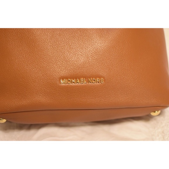 Michael Kors Brooke Leather Tote - Picture 7 of 8